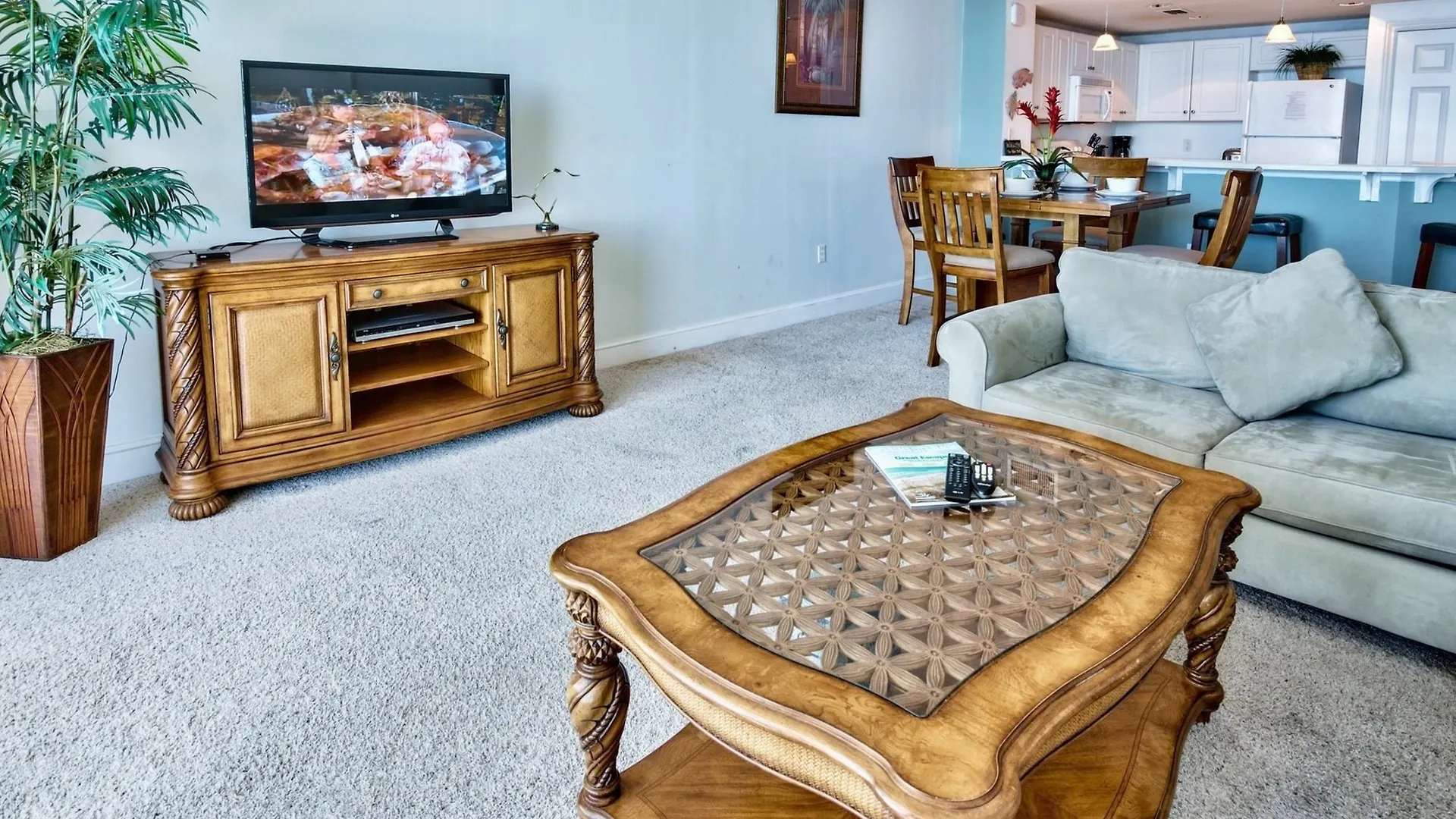 *** Hotel Majestic Beach Tower 2 2207 280627 By Redawning Panama City Beach United States