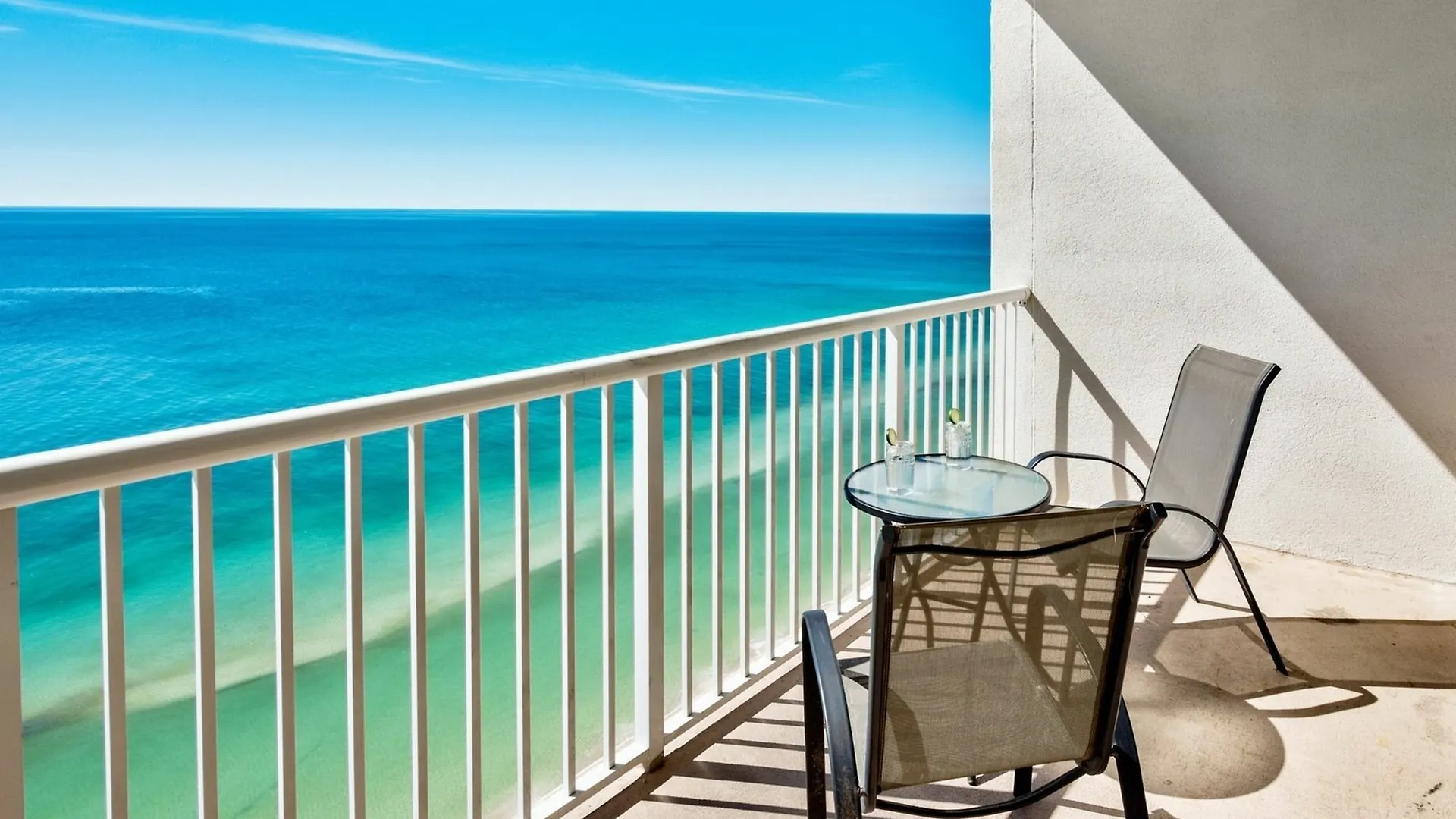 Majestic Beach Tower 2 2207 280627 By Redawning Panama City Beach 3*,